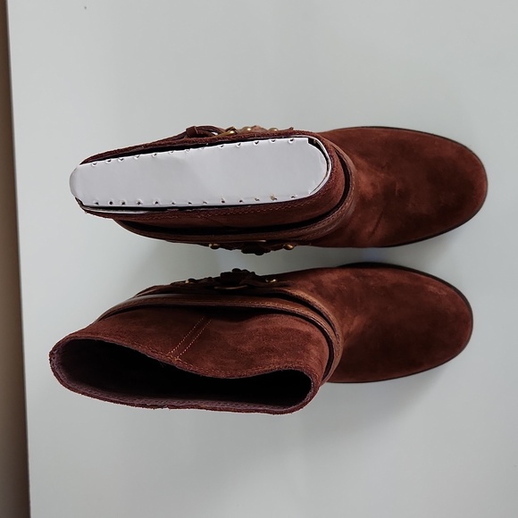 UGG Dandridge Boots 5 - Picture 3 of 14